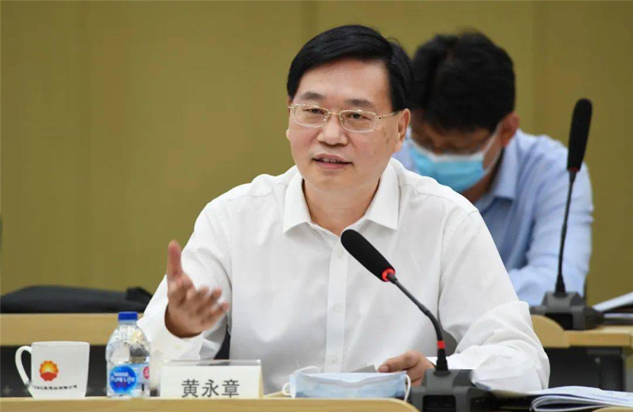 中国石油总裁变更!段良伟不再担任,黄永章出任