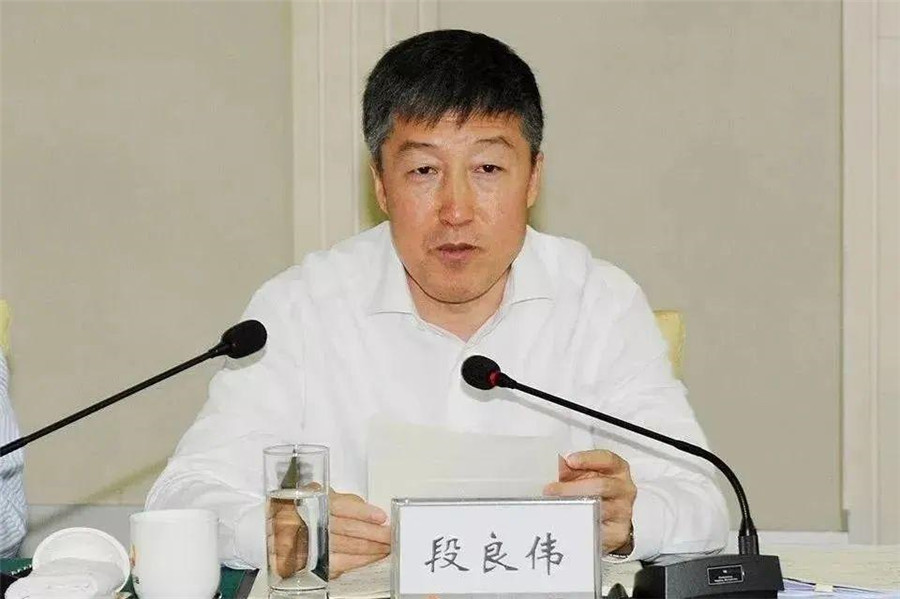 中国石油总裁变更!段良伟不再担任,黄永章出任